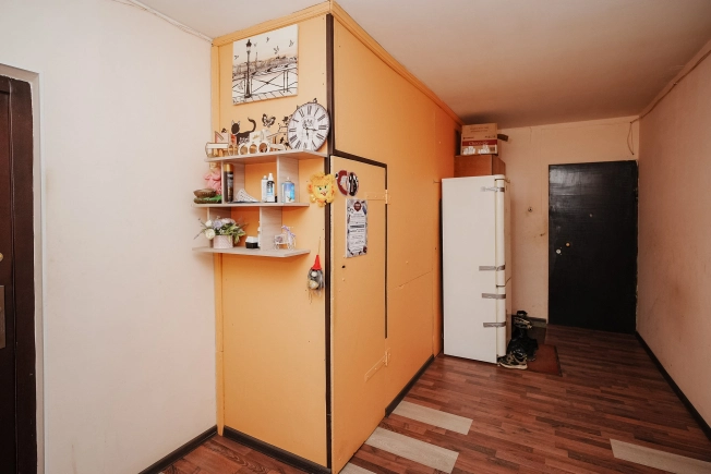 Купить четырехкомнатную квартиру в Омске. Вариант № 7800016, 28, площадь -  квм, цена 10200000 рублей