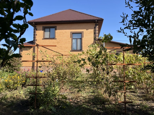 Купить дом на улице Везельская в Белгороде. Вариант № 6775407, 2, площадь -  квм, цена 14950000 рублей