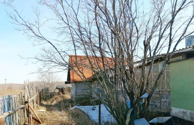 Купить дом на улице Набережная в Тюменской области. Вариант № 33435, 1, площадь -  квм, цена 1750000 рублей