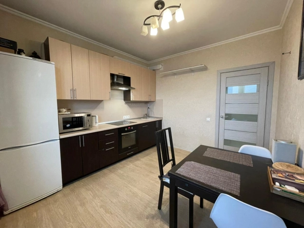 Купить двухкомнатную квартиру в районе Заельцовский в Новосибирске. Вариант № 8217762, 1, площадь -  квм, цена 8990000 рублей