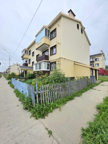 Купить двухкомнатную квартиру в Южно-Сахалинске. Вариант № 1181403, 18, площадь -  квм, цена 7000000 рублей