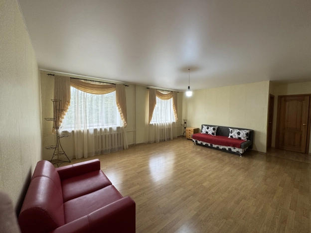 Купить однокомнатную квартиру на улице Олимпийская в Калининградской области. Вариант № 3037179, 1, площадь -  квм, цена 3640000 рублей