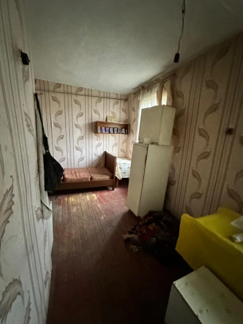 Купить дом на улице Хомутникова в Элисте. Вариант № 6757, 4, площадь -  квм, цена 2700000 рублей