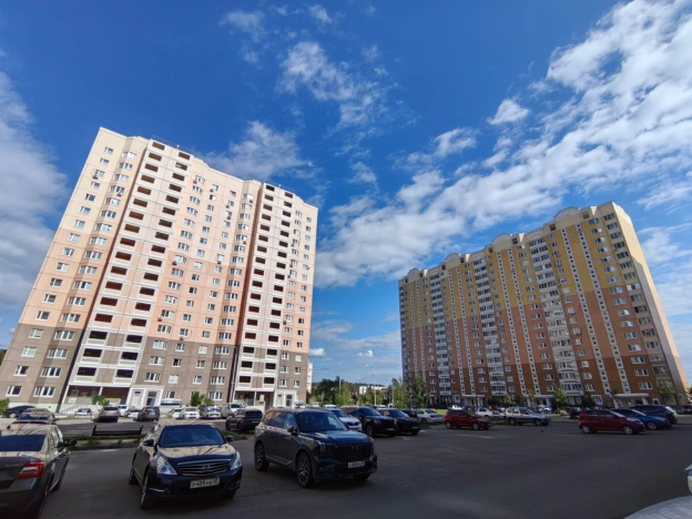 Купить трехкомнатную квартиру в Калуге. Вариант № 2834870, 27, площадь -  квм, цена 9850000 рублей