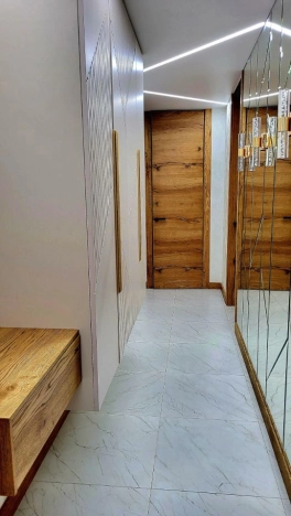 Купить трехкомнатную квартиру в Ростовской области. Вариант № 9229928, 8, площадь -  квм, цена 10300000 рублей