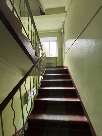 Купить трехкомнатную квартиру в Приморском крае. Вариант № 13886, 18, площадь -  квм, цена 6050000 рублей