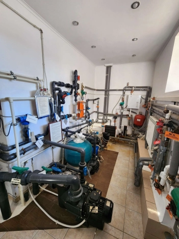 Купить дом на улице Тургенева в Новосибирске. Вариант № 7273956, 26, площадь -  квм, цена 90000000 рублей