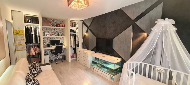 Купить квартиру на улице Верхняя Дуброва в Владимире. Вариант № 5446408, 3, площадь -  квм, цена 4360000 рублей