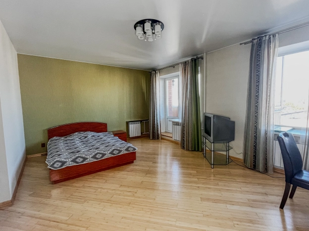 Купить квартиру на улице Комсомольская в Архангельске. Вариант № 5414587, 3, площадь -  квм, цена 10500000 рублей