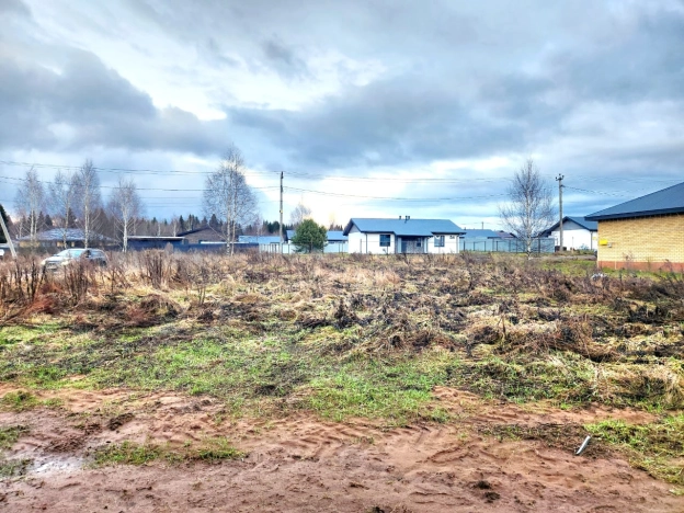 Купить земельный участок в Пермском крае. Вариант № 9828827, 2, площадь -  квм, цена 1300000 рублей