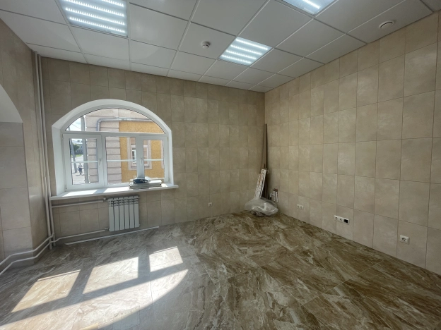 Снять коммерческую недвижимость в Владимире. Вариант № 52840, 22, площадь -  квм, цена 230000 рублей