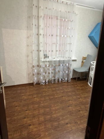 Купить трехкомнатную квартиру в Микрорайоне 8-й, Элиста в Элисте. Вариант № 8044740, 4, площадь -  квм, цена 4600000 рублей