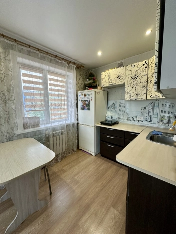 Купить однокомнатную квартиру в Южно-Сахалинске. Вариант № 60865, 5, площадь -  квм, цена 5600000 рублей