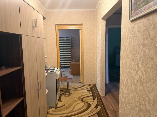 Купить трехкомнатную квартиру в Белгородской области. Вариант № 10025548, 14, площадь -  квм, цена 3700000 рублей