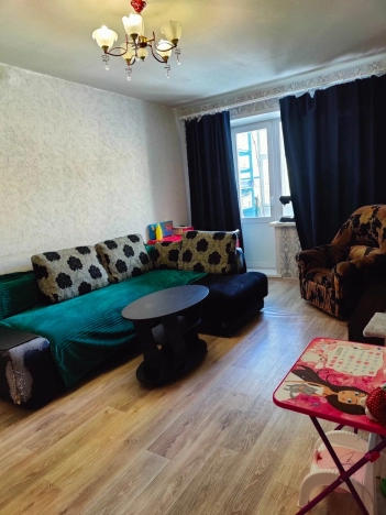 Купить трехкомнатную квартиру в Сыктывкаре. Вариант № 42124, 2, площадь -  квм, цена 3600000 рублей