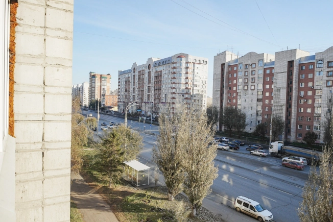 Купить однокомнатную квартиру в Омске. Вариант № 8000189, 6, площадь -  квм, цена 5500000 рублей