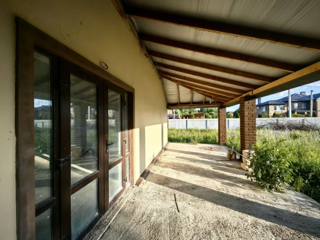 Купить дом на улице Заозёрный переулок в Смоленской области. Вариант № 1003689, 14, площадь -  квм, цена 8500000 рублей