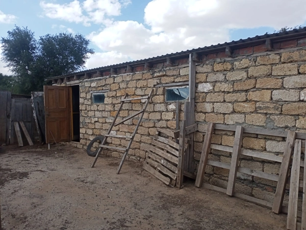 Купить дом в Элисте. Вариант № 2176042, 36, площадь -  квм, цена 5500000 рублей