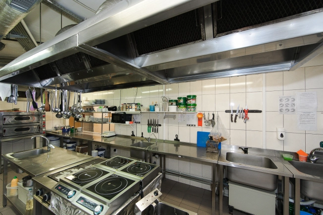 Снять коммерческую недвижимость в Калининграде. Вариант № 10077538, 17, площадь -  квм, цена 148000 рублей