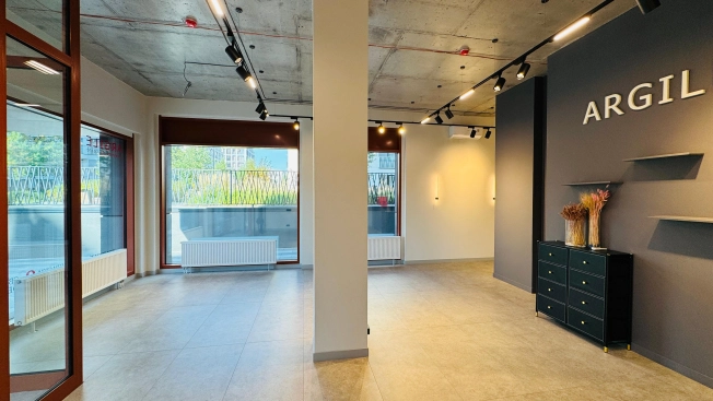 Купить коммерческую недвижимость в Новосибирске. Вариант № 7564943, 4, площадь -  квм, цена 18000000 рублей