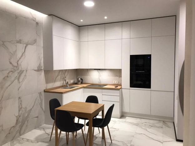 Купить двухкомнатную квартиру на улице Парковая в Московской области. Вариант № 10718834, 15, площадь - квм, цена 34900000 рублей