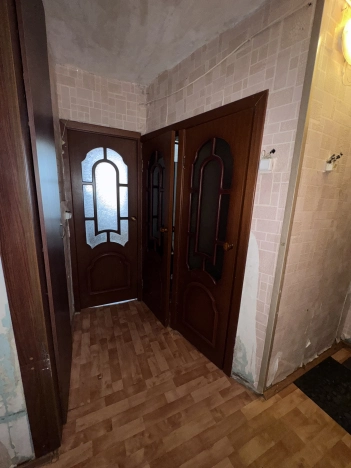 Купить трехкомнатную квартиру в Приморском крае. Вариант № 16506, 4, площадь -  квм, цена 4200000 рублей