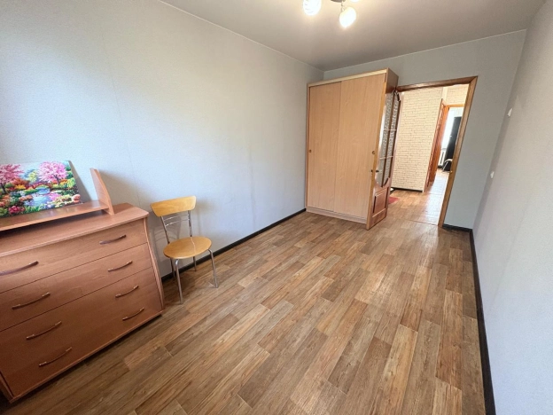 Купить трехкомнатную квартиру в Приморском крае. Вариант № 3449453, 2, площадь -  квм, цена 7400000 рублей