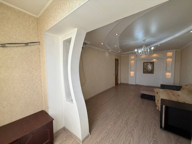 Купить однокомнатную квартиру в Новороссийске. Вариант № 51759, 8, площадь -  квм, цена 4450000 рублей