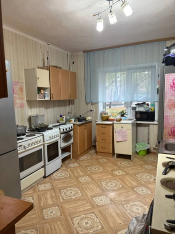 Купить комнату в Новосибирске. Вариант № 5486541, 5, площадь -  квм, цена 1350000 рублей