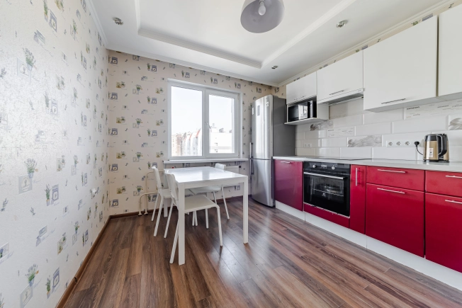 Купить трехкомнатную квартиру у метро Садовая в Санкт-Петербурге. Вариант № 10424565, 16, площадь -  квм, цена 14900000 рублей