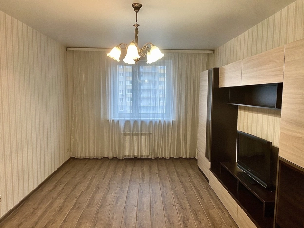 Купить трехкомнатную квартиру у метро Коммунарка в Москве. Вариант № 9891640, 7, площадь -  квм, цена 13700000 рублей