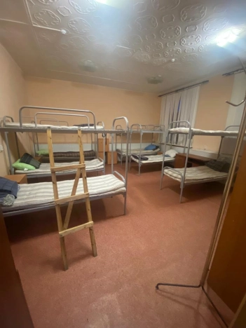 Снять коммерческую недвижимость в Тобольске. Вариант № 10293, 8, площадь -  квм, цена 700 рублей