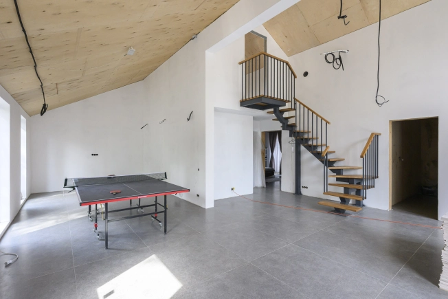 Купить дом в Москве. Вариант № 9002893, 28, площадь -  квм, цена 24900000 рублей