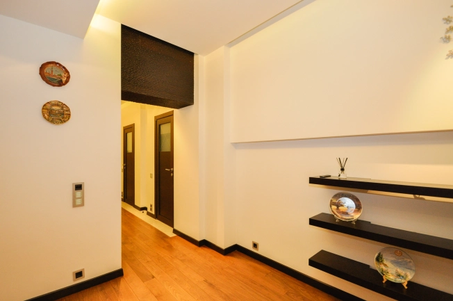 Купить трехкомнатную квартиру на вторичке на улице Костычева в Новосибирске. Вариант № 22154, 37, площадь -  квм, цена 14500000 рублей