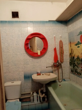 Купить однокомнатную квартиру на улице Революции в Бийске. Вариант № 4001229, 3, площадь - квм, цена 3100000 рублей