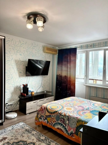 Купить квартиру в Москве. Вариант № 10429741, 6, площадь -  квм, цена 15000000 рублей