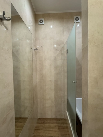 Купить квартиру в Москве. Вариант № 10242944, 5, площадь - квм, цена 33000000 рублей