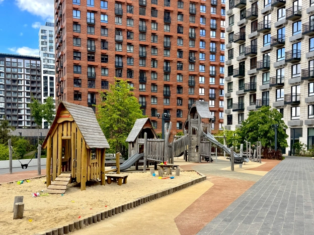 Купить трехкомнатную квартиру в районе Филёвский Парк в Москве. Вариант № 42635, 25, площадь -  квм, цена 44250000 рублей