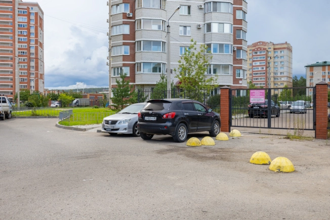 Купить четырехкомнатную квартиру в Амурской области. Вариант № 3251698, 23, площадь -  квм, цена 20000000 рублей