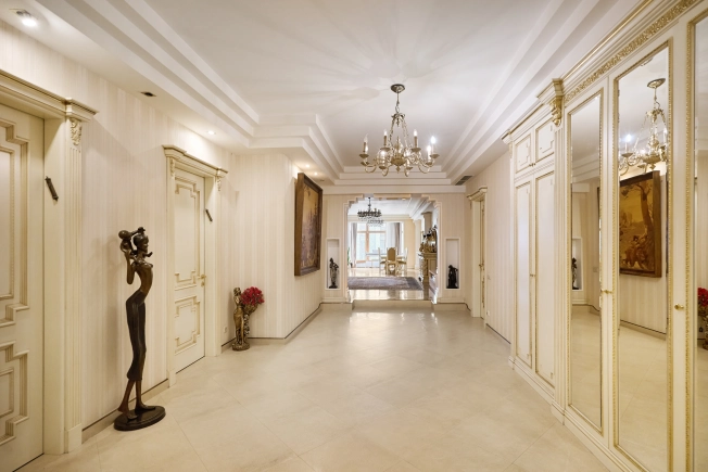 Купить квартиру в Москве. Вариант № 9641161, 5, площадь - квм, цена 160000000 рублей