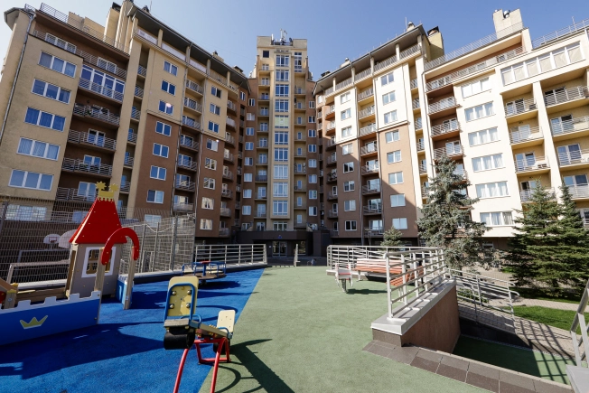 Купить трехкомнатную квартиру в районе Центральный в Калининграде. Вариант № 3707006, 34, площадь -  квм, цена 67000000 рублей