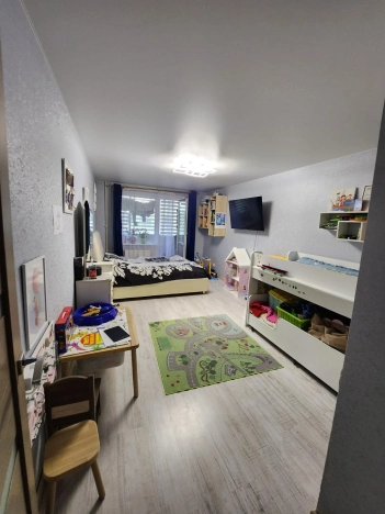 Купить однокомнатную квартиру на улице Верхняя в Ленинградской области. Вариант № 6886374, 3, площадь -  квм, цена 5800000 рублей