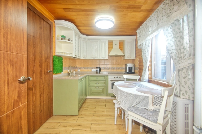 Купить дом на улице Благодарная в Бердске. Вариант № 24050, 7, площадь -  квм, цена 11900000 рублей