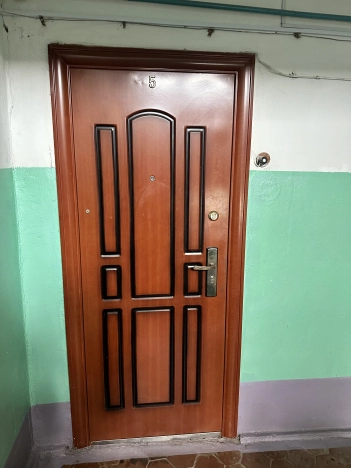 Купить однокомнатную квартиру в Приморском крае. Вариант № 8280, 4, площадь -  квм, цена 3300000 рублей