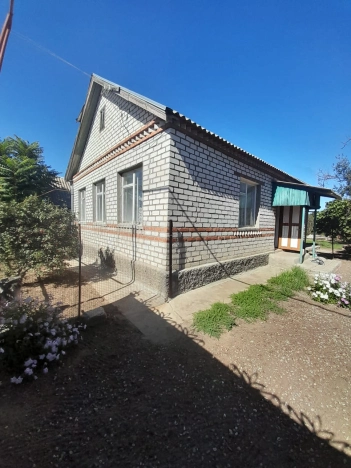 Купить дом на улице Парковая в Элисте. Вариант № 6233, 2, площадь -  квм, цена 5000000 рублей