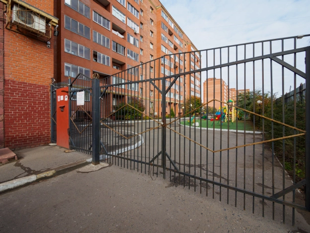 Купить трехкомнатную квартиру в Омске. Вариант № 6745777, 34, площадь -  квм, цена 9800000 рублей