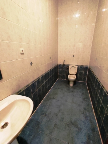 Снять коммерческую недвижимость в Омске. Вариант № 7694797, 13, площадь -  квм, цена 200000 рублей