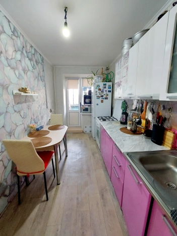 Купить однокомнатную квартиру в Октябрьском. Вариант № 43491, 6, площадь -  квм, цена 2170000 рублей