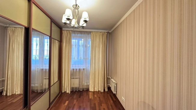 Купить трехкомнатную квартиру в Пушкине. Вариант № 2889205, 25, площадь -  квм, цена 8300000 рублей