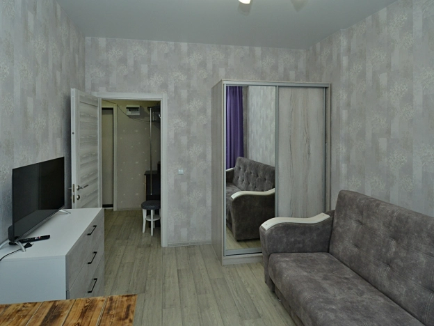 Снять квартиру у метро Площадь Гарина-Михайловского в Новосибирске. Вариант № 8842188, 6, площадь -  квм, цена 33000 рублей